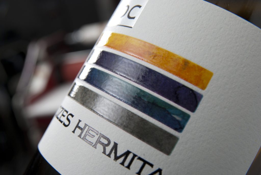 Impression étiquettes bande couleur vins